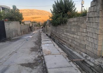 زێرابهكان بە سەرپۆشی كۆنكرێتی دادەپۆشرێن.