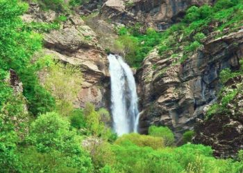 تاڤگەی كانی بەست وشكی نەكردووە