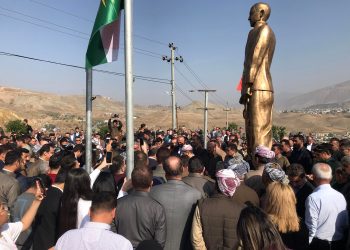بەوێنە.. لادانی پەردە لەسەر پەیكەری وەهاب ئاغای رواندزی