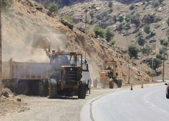 بۆ رێگريكردن له‌ دروستبوونى لافاو رێگاكان پاك ده‌كرێنه‌وه‌