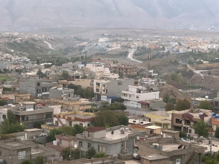 دانیشتووانی گەڕەكی سەروچاوە داوای بنكەیەكی تەندرووستی دەكەن