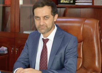 د. رزگار عزەت خان: رەشبوونی پێستی ژێر چاو تەنها بە پڕ كردنەوەی چەوری چارەسەر دەكرێت