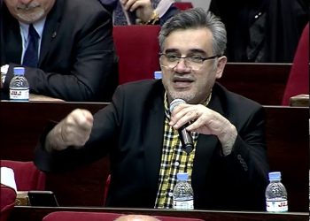 پەرلەمانتارێكی بەغدا :  ئەگەر كێشەی موچە و بودجە چارەسەر نەكرێت، هەڵوێستی تووندمان دەبێت .