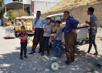 بێ بازاڕی تەنگی بە كاسبكاران هەڵچنیوە