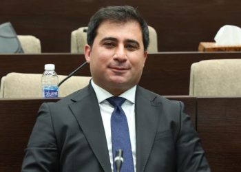 پەرلەمانتارێك: مانۆڕە سیاسییەكانی مەسرور بارزانی لە بەغدا نیشانەی كۆڵنەدان بوو و دڵنیابووین ئەنجامی دەبێت