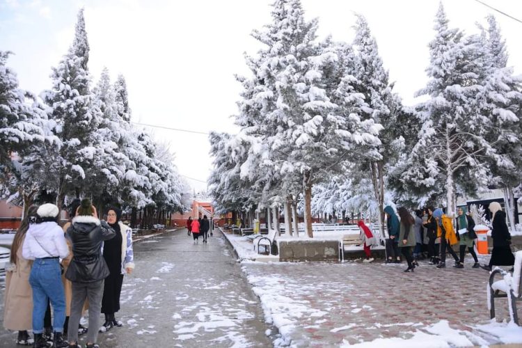 بەفر و باران دەست پێ دەكات