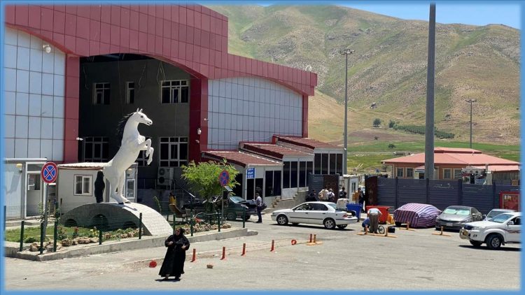 لە دەروازەی نێودەوڵەتی حاجی ئۆمەران جموجۆڵ ئاسایی دەبێت