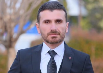 مامۆستایەكی زانكۆ: دواكەوتنی پێكهێنانی حكوومەت لە هەر وڵاتێك كۆمەڵێك دەرهاوێشتە و بۆشایی دامەزراوەیی دروست دەكات