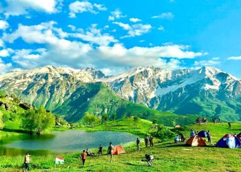 گەرمای شارەکانی هەرێم و عێراق باڵەکایەتی پرکردووە لە گەشتیار