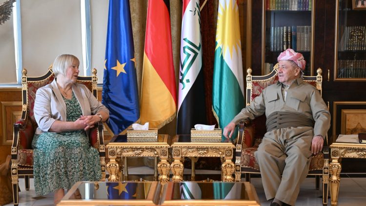 سەرۆك بارزانی: دەمانەوێ دەستور جێبەجێ بکرێت