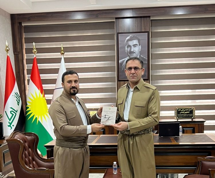 مامۆستایەکی زانکۆی سۆران پەرتووكێكی ڕێزمانی كوردی بڵاو كردەوە