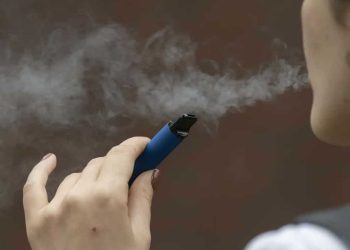 سەرچاوەیەکی پزیشکی: ڤەیپ لێدانی دڵ و پەستانی خوێن بەرز دەکاتەوە