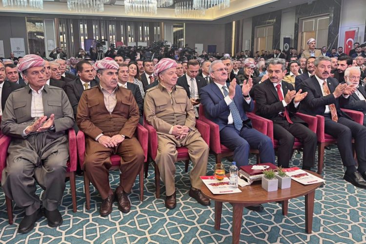 سەرۆك بارزانی: مەلای جەزیری ئەستێرەیەکی گەشە کە هەرگیز ئاوا نابێت