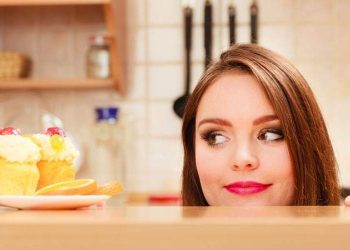 بۆچى سه‌ره‌ڕاى خواردنى ژه‌مى قورس حه‌ز به‌ خواردنى شیرینی ده‌كه‌ين