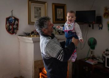 گوندێك دوای 30 ساڵ گوێی لە هاواری منداڵێكی ساوا بوو