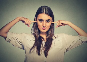 بۆچی زۆربەمان بە تەنیا بڕیاری گرنگ دەدەین