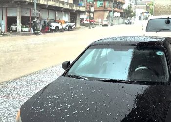 تەرزە دەبارێت و هۆشداریش لە دروستبونی لافاو دەدرێت