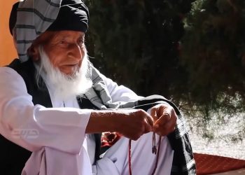 پیرەمێردێکی ١٣٥ ساڵ لەگەڵ ٥ نەوەی دوای خۆی دەژیێت