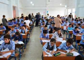 کڕینی جلوبەرگ لە قوتابخانەکان قەدەغەیە، خێزانەکان ئازادن لە کوێ دەکڕن