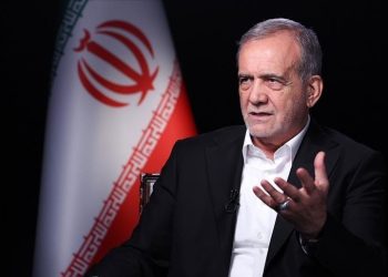 لەسەر دەستپێکردنەوەی هێرشەکان کێشە دەکەوێتە نێوان حکوومەت و سوپای پاسداران