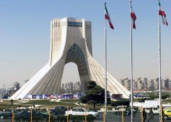 ژمارەی کەسانی سینگڵ لە ئێران زیاتر لە یەک ملیۆن تێدەپەڕێنێت