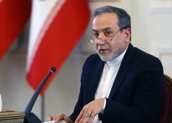 عەباس عێراقچی: ئەمریکا دانی بە لەدەستدانی دەیان فڕۆکەدا ناوە و ئێران یەکەم F-35ـی خستە خوارەوە