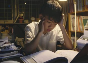 کاریگەری فشار لەسەر دەروونی قوتابی