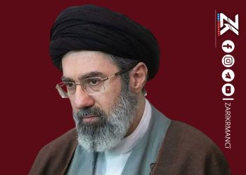 خامنەیی داوای یەکگرتوویی دەسەڵات و خەڵک دەکات