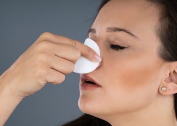 خوێن بەربوونی لوت (epistaxis)