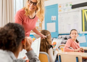 فێربوونی کۆمەڵایەتی و هەستی (SEL) و ڕۆڵی لە پەروەردەی هاوچەرخ