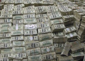 مستەفا کازمی : لە عێراق 600 میلیار دۆلار دزراوە 