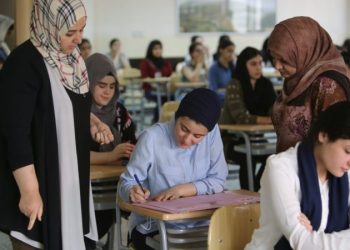 وەزارەتی خوێندنی باڵا: گرێبەستی ٣٣٣٥ مامۆستا درێژ دەکرێتەوە