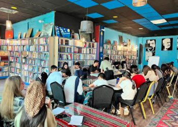 خانەی فەرهەنگیی شین خولیێکی تابلۆکێشی بۆ گەنجانی سۆران دەکاتەوە