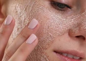 ئایا تەقشیرکردن بۆ پێست گرینگە؟