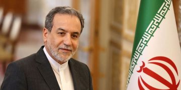 وەزیری دەرەوەی ئێران : گەمارۆكانی ئەمریكا نامانترسێنێت