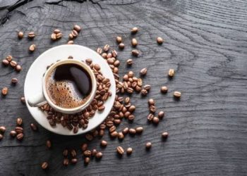 ئەم خواردنەوانە لەسەر گەدەی بەتاڵ مەخۆرەوە