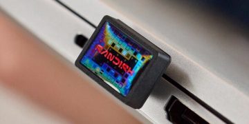 بچووکترین فلاشی USB لە جیهاندا بە توانای 1 تێرابایت دروستکرا