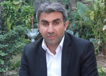 ئەوی لە شەڕ نەبێت شیری تیژە