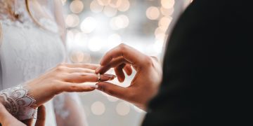 دیاردەی كەمبوونی هاوسەرگیری لەنێو كچانی خاوەن كار
